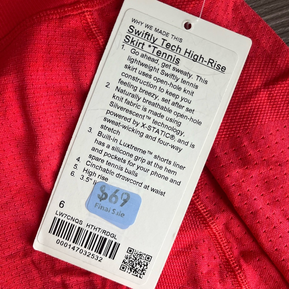 New with tags, Lululemon red workout skirt